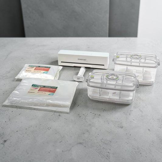 EvoFresh Starter Tritan Large con macchina sottovuoto automatica, contenitori Tritan XL e buste goffrate
