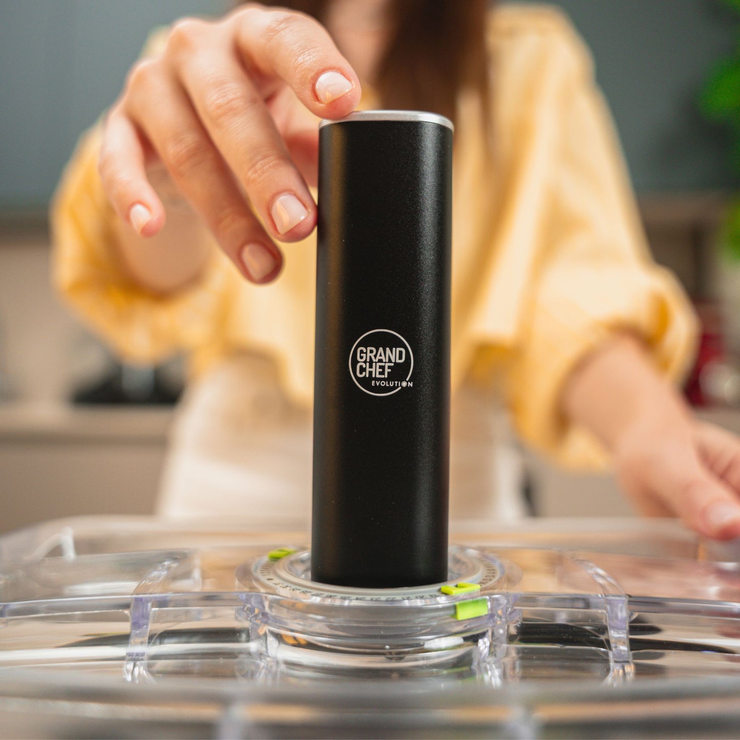 Set contenitori sottovuoto in 100% Tritan trasparente – 6 pezzi + pompa di aspirazione elettrica EvoFresh